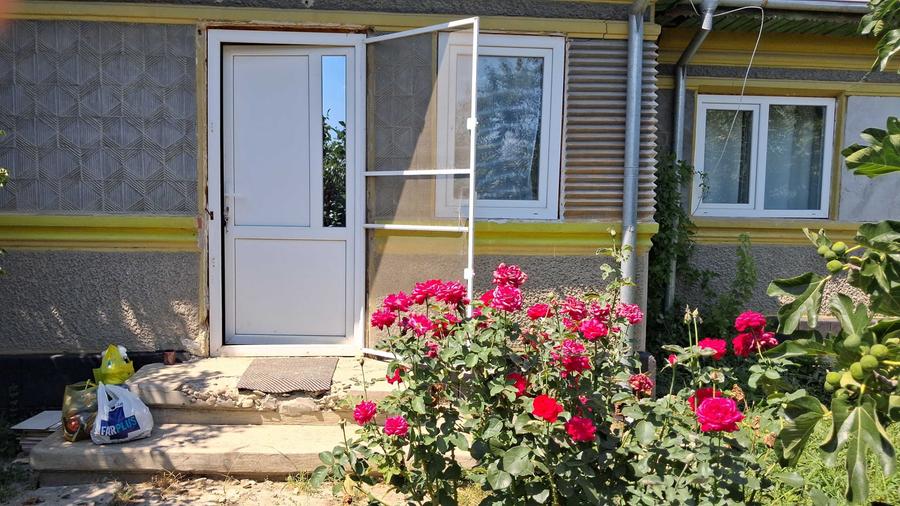 Casă cu 3 camere cu Teren 850 Mp în Central