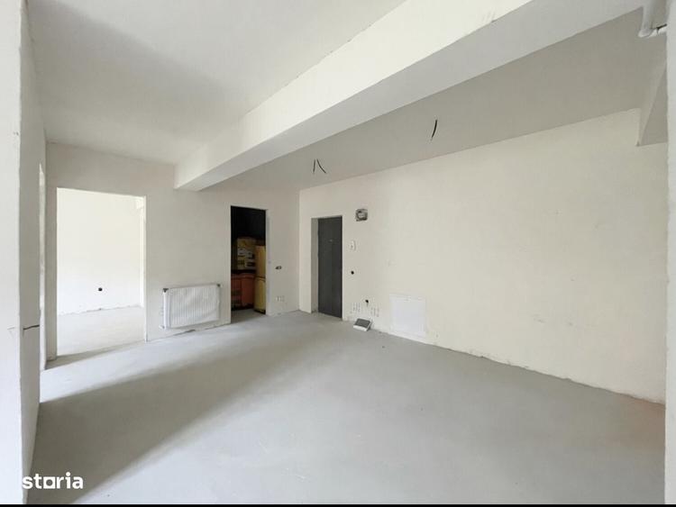Apartament cu 3 camere în Florești