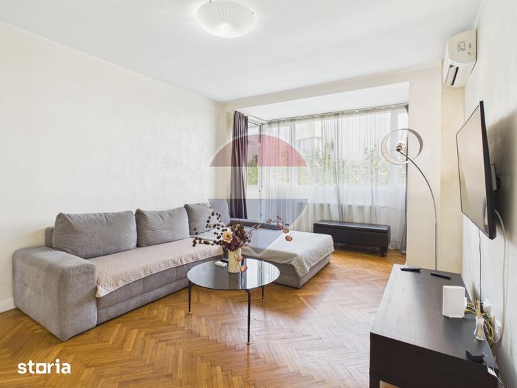 Apartament cu 3 camere în Tei