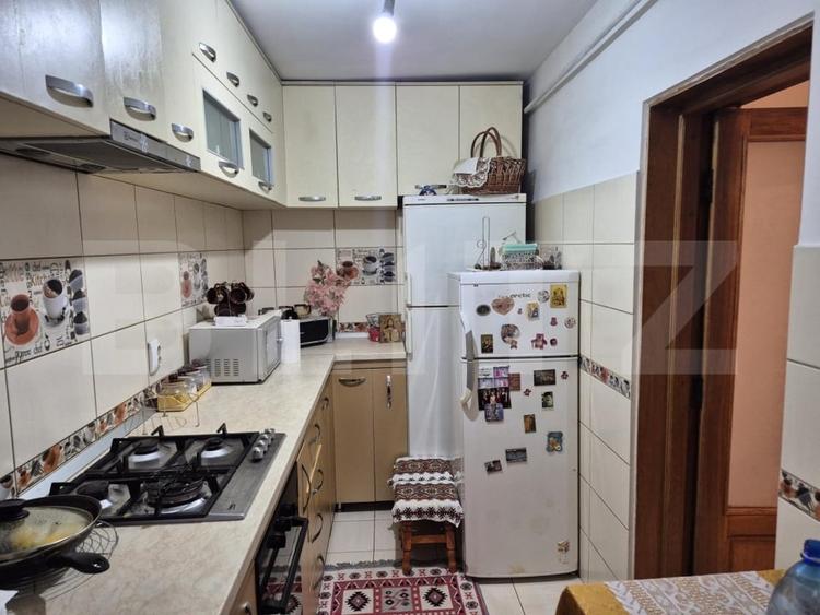 Apartament cu 3 camere decomandat în George Enescu
