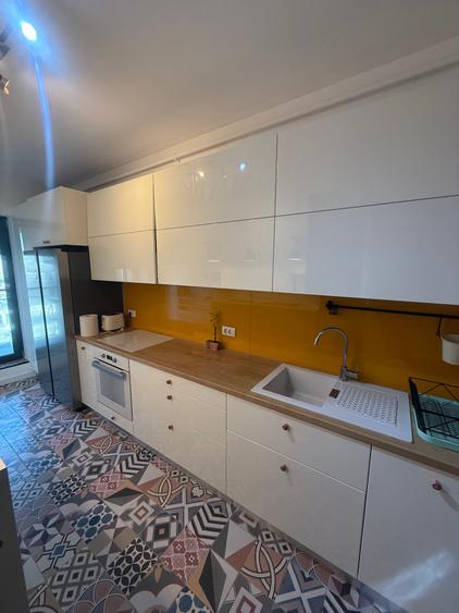 Apartament cu 3 camere decomandat, mobilat în Grozăvești