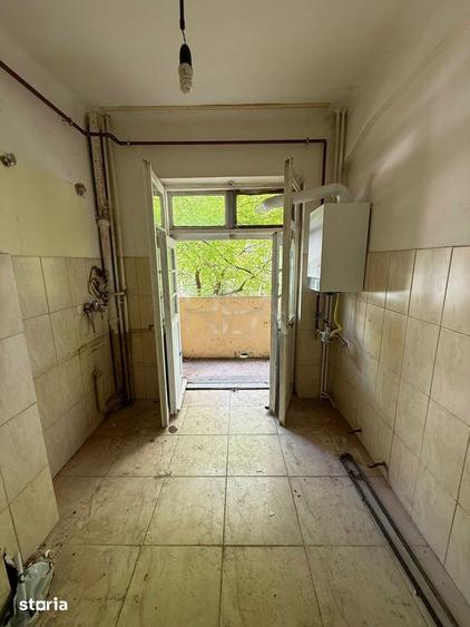 Apartament cu 2 camere decomandat, mobilat în Regie