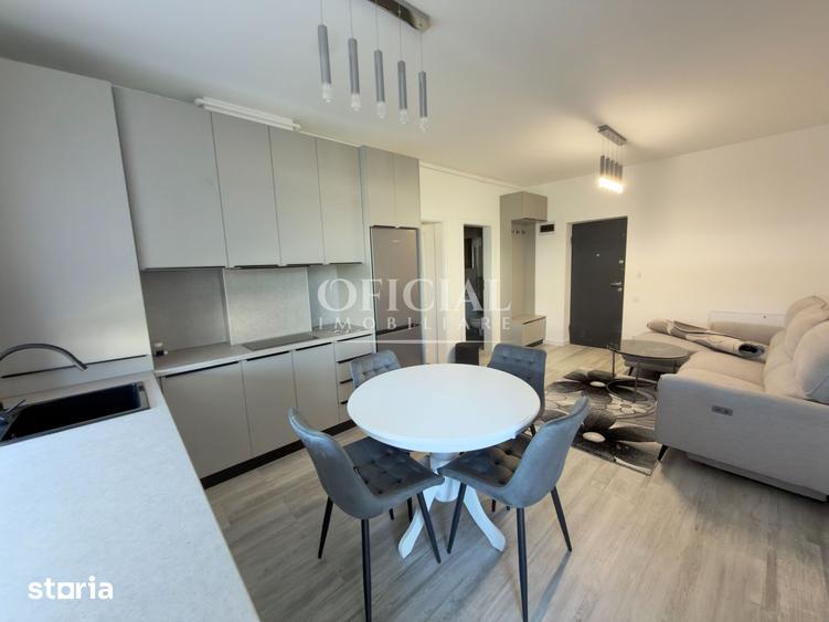 Apartament cu 3 camere semidecomandat, mobilat în Florești
