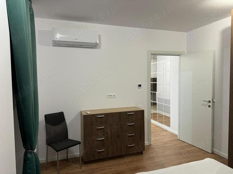 Apartament cu 2 camere decomandat în Titan