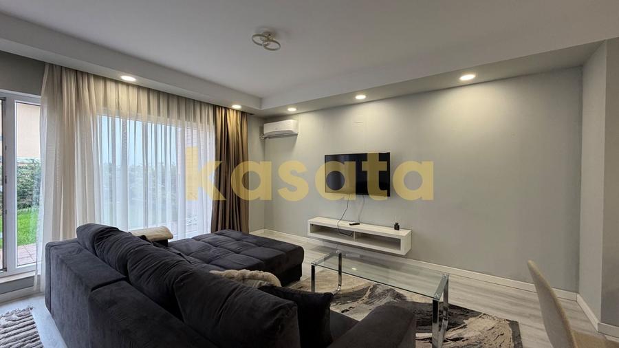 Casă individuală cu 4 camere cu Piscina în Ștefăneștii de Jos