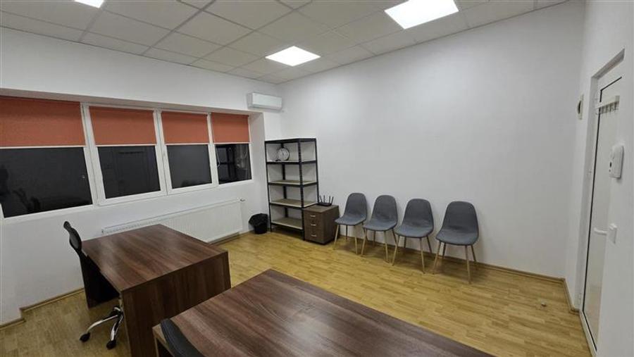 Birou, de 25 mp, în Central