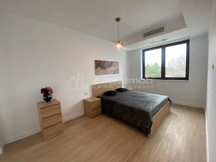 Apartament cu 3 camere decomandat în Dămăroaia