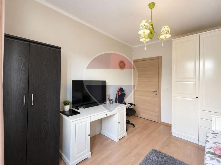 Apartament cu 3 camere decomandat în Blumăna