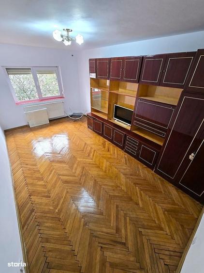 Apartament cu 2 camere decomandat în Micro 17