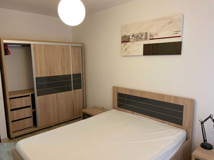 Apartament cu 2 camere decomandat în Regie