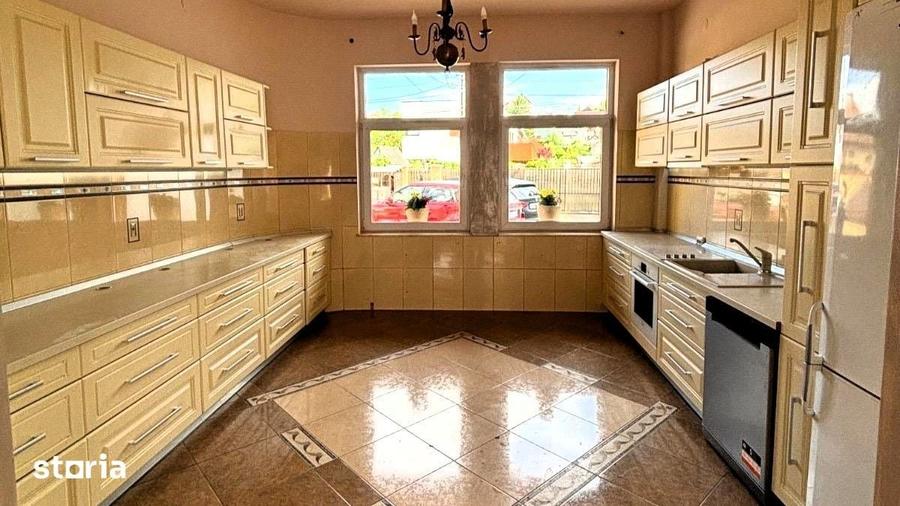 Casă cu Teren 465 Mp în Ștrand