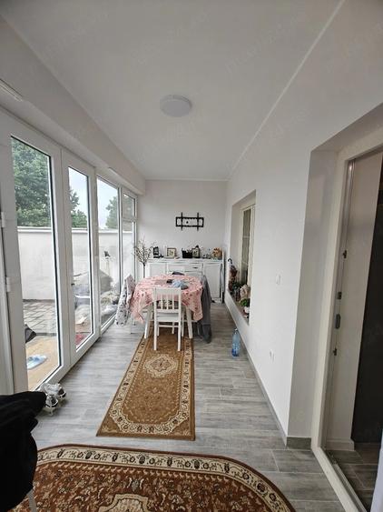 Casă cu 5 camere cu Teren 1100 Mp în Central
