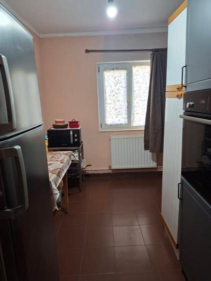 Apartament cu 3 camere decomandat în Mehala