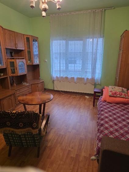 Casă individuală cu 5 camere cu Garaj în Scărișoara
