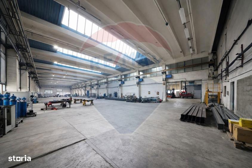 Spațiu comercial, de 1,421 mp, în IAR