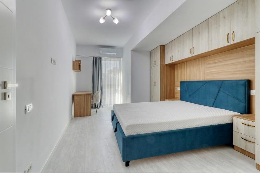 Apartament cu 3 camere decomandat, mobilat în Decebal