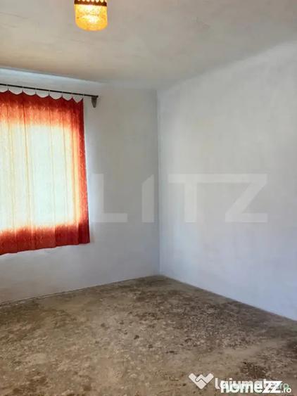 Casă cu 3 camere cu Teren 798 Mp în Cornești (Crăciunești)