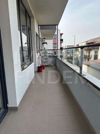 Apartament cu 2 camere semidecomandat, mobilat în Borhanci