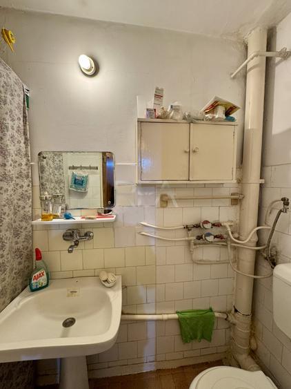Apartament cu 3 camere semidecomandat, mobilat în Nicolae Grigorescu