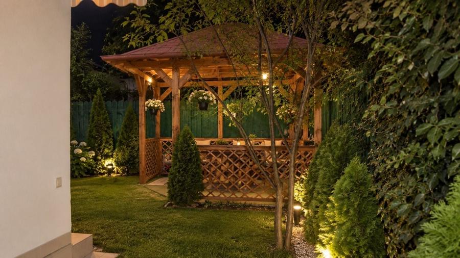 Casă individuală cu 5 camere cu Canalizare în Nord-Vest