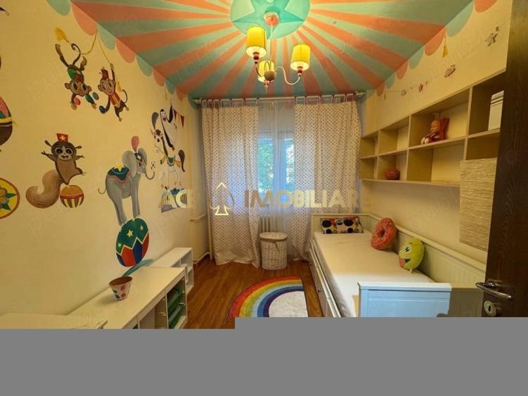 Apartament cu 3 camere semidecomandat, mobilat în Baba Novac