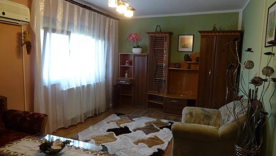 Apartament cu 2 camere decomandat în Aradului
