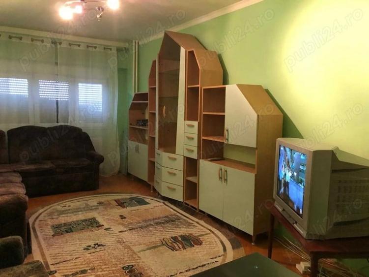 Apartament cu 4 camere decomandat în Aurel Vlaicu