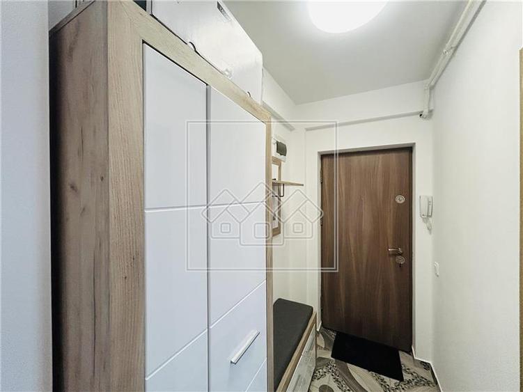 Apartament cu 2 camere semidecomandat în Arhitecților - Calea Cisnădiei