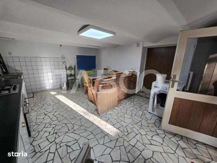 Casă cu 4 camere decomandat cu Teren 1310 Mp în Gușterița