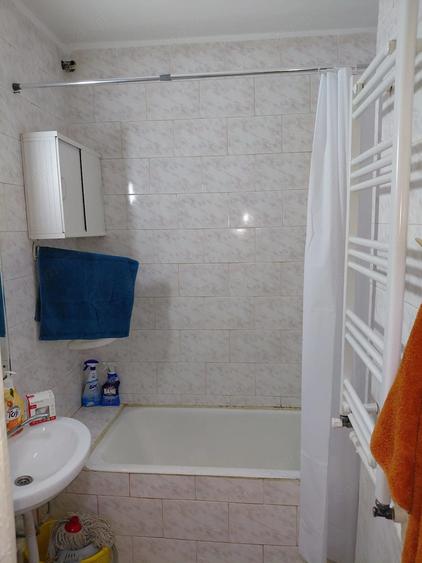 Apartament cu 2 camere semidecomandat în Domenii