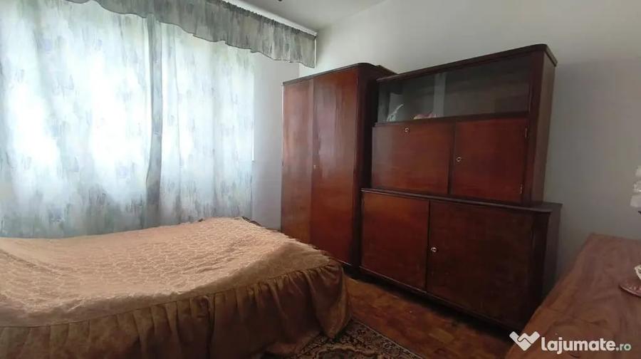 Apartament cu 2 camere decomandat în Zamfirescu