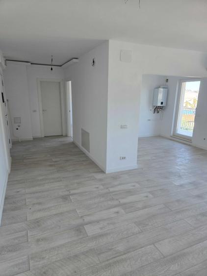 Apartament cu 2 camere semidecomandat în Mogoșoaia