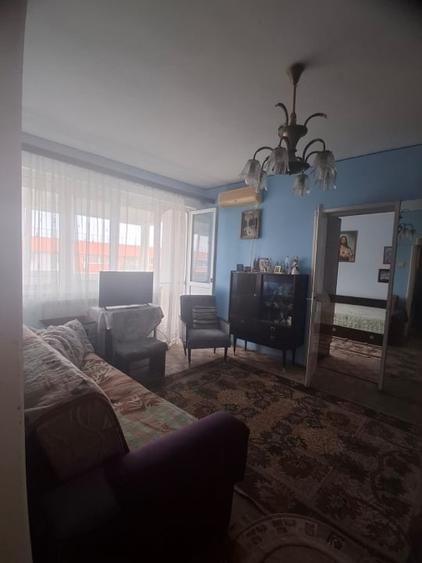 Apartament cu 2 camere semidecomandat, mobilat în Mazepa 1