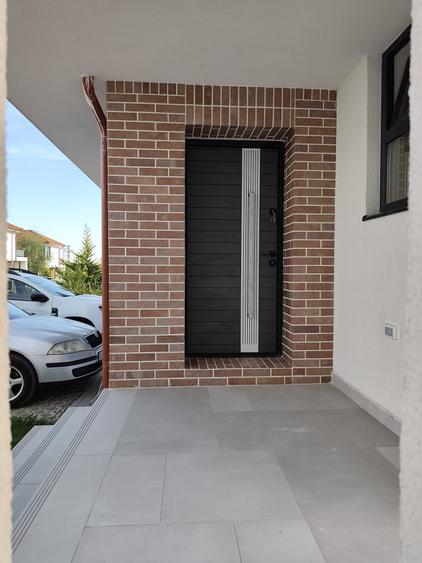 Casă individuală cu 5 camere cu Canalizare în Mogoșoaia