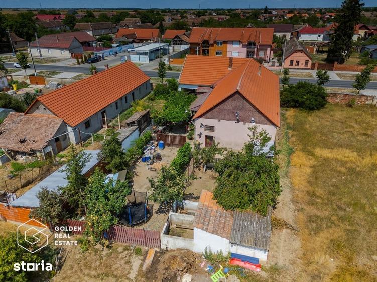 Casă cu 3 camere cu Teren 1778 Mp în Central