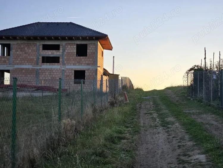 Teren de 1000 mp, în Central