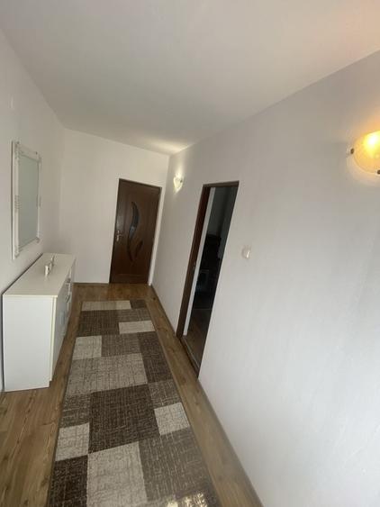 Casă cu 3 camere în Colțirea