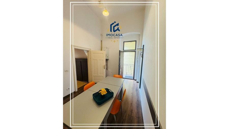 Apartament cu 4 camere decomandat, mobilat în Central