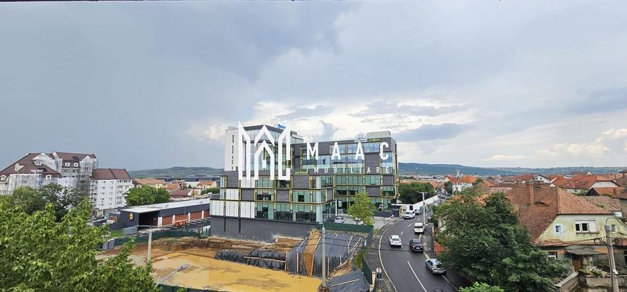 Apartament cu 3 camere semidecomandat, mobilat în Trei Stejari