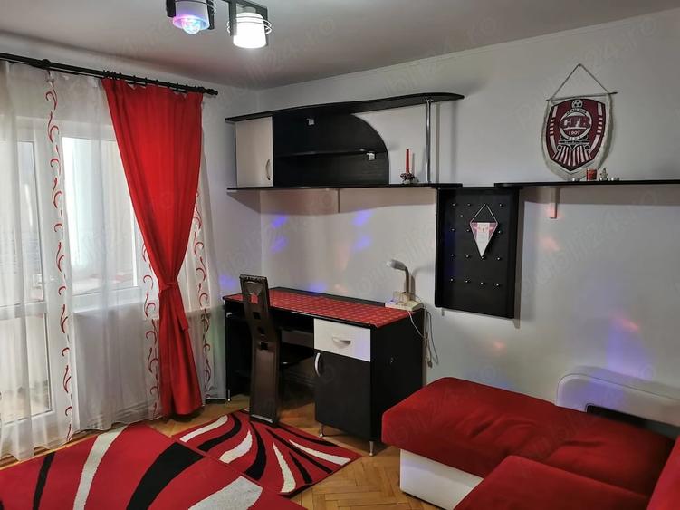 Apartament cu 3 camere decomandat în Central