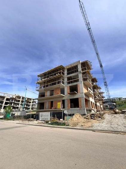 Apartament cu 3 camere semidecomandat în Iris