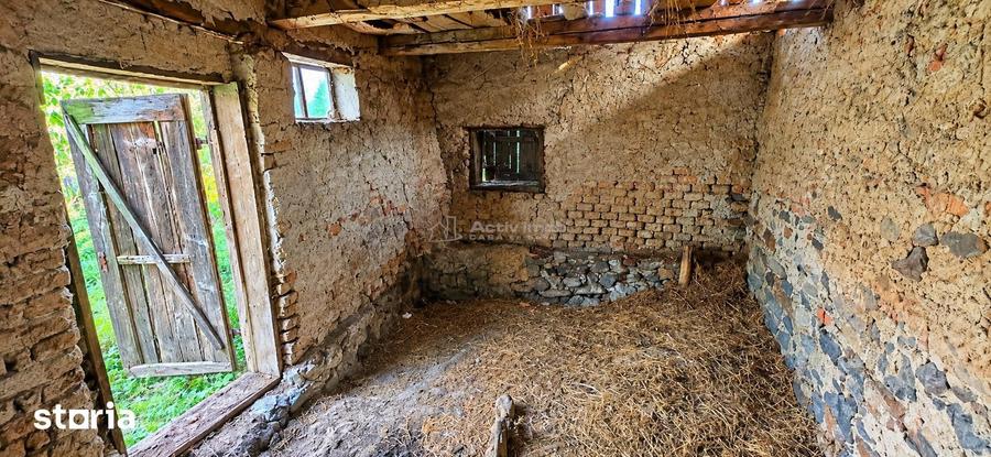 Casă cu 3 camere cu Teren 569 Mp în Bănia
