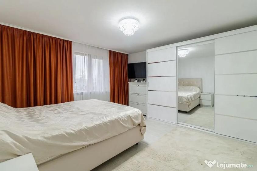 Casă cu 7 camere cu Teren 2000 Mp în Periș