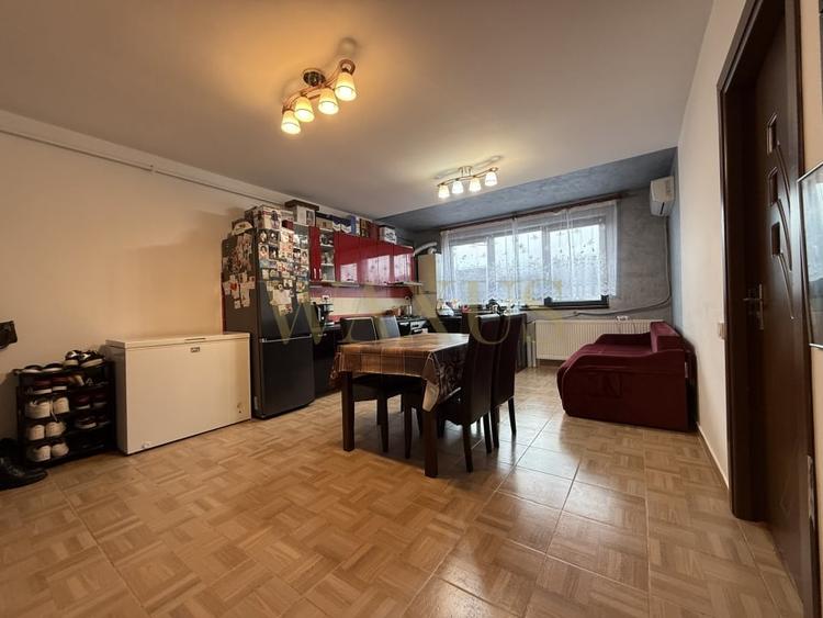 Apartament cu 2 camere semidecomandat, mobilat în Florești — fotografia 1
