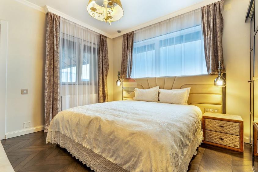 Apartament cu 3 camere semidecomandat, mobilat în Central