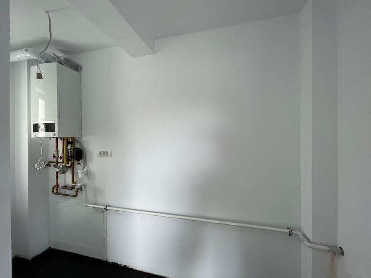 Duplex cu 3 camere cu Canalizare în Plopi