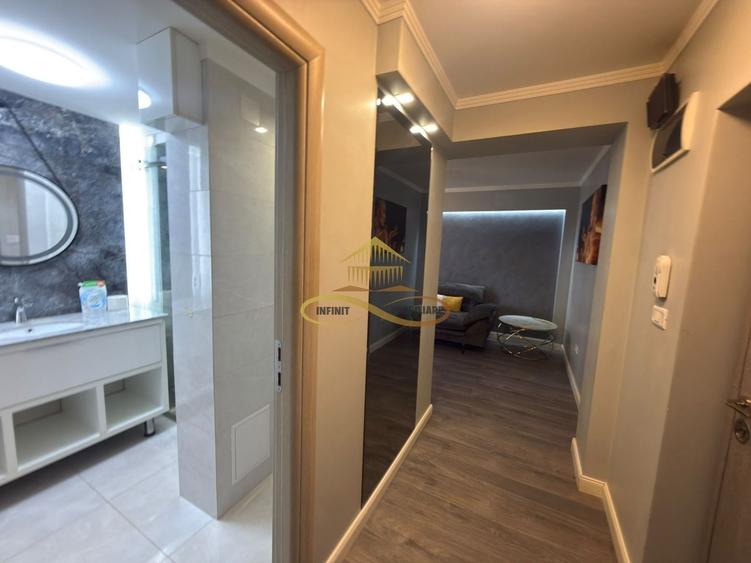 Apartament cu 2 camere decomandat în Central
