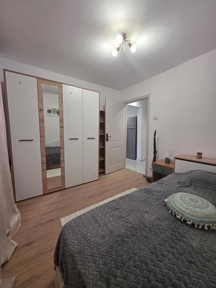 Apartament cu 2 camere decomandat în Lacul Tei