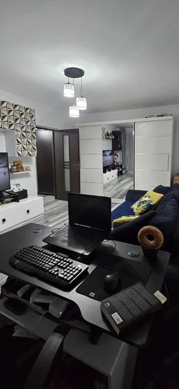Apartament cu 2 camere decomandat în Sud