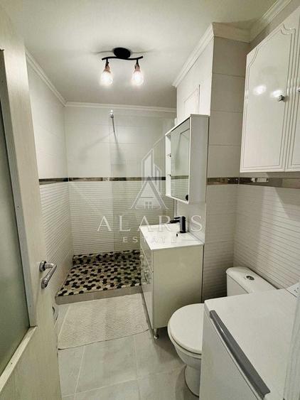 Apartament cu 3 camere decomandat, mobilat în Traian